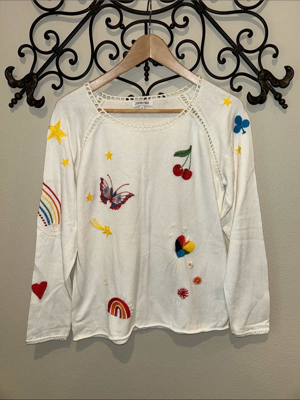 JOHNNY WAS EMBROIDERED SWEATER SIZE SMALL